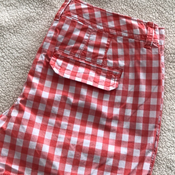 Old Navy Shorts - Picture 4 of 4